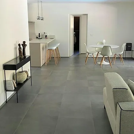 In The Maquis Near Palombaggia 度假居 宗扎
